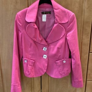 Pink blazer made in Italy .size M runs small